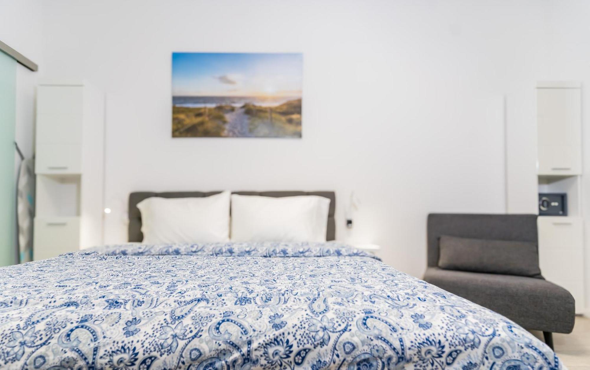 Private Room #1 With King Size, Ground Floor, Ac, Only 2Min To Rab Ramstein-Miesenbach Luaran gambar