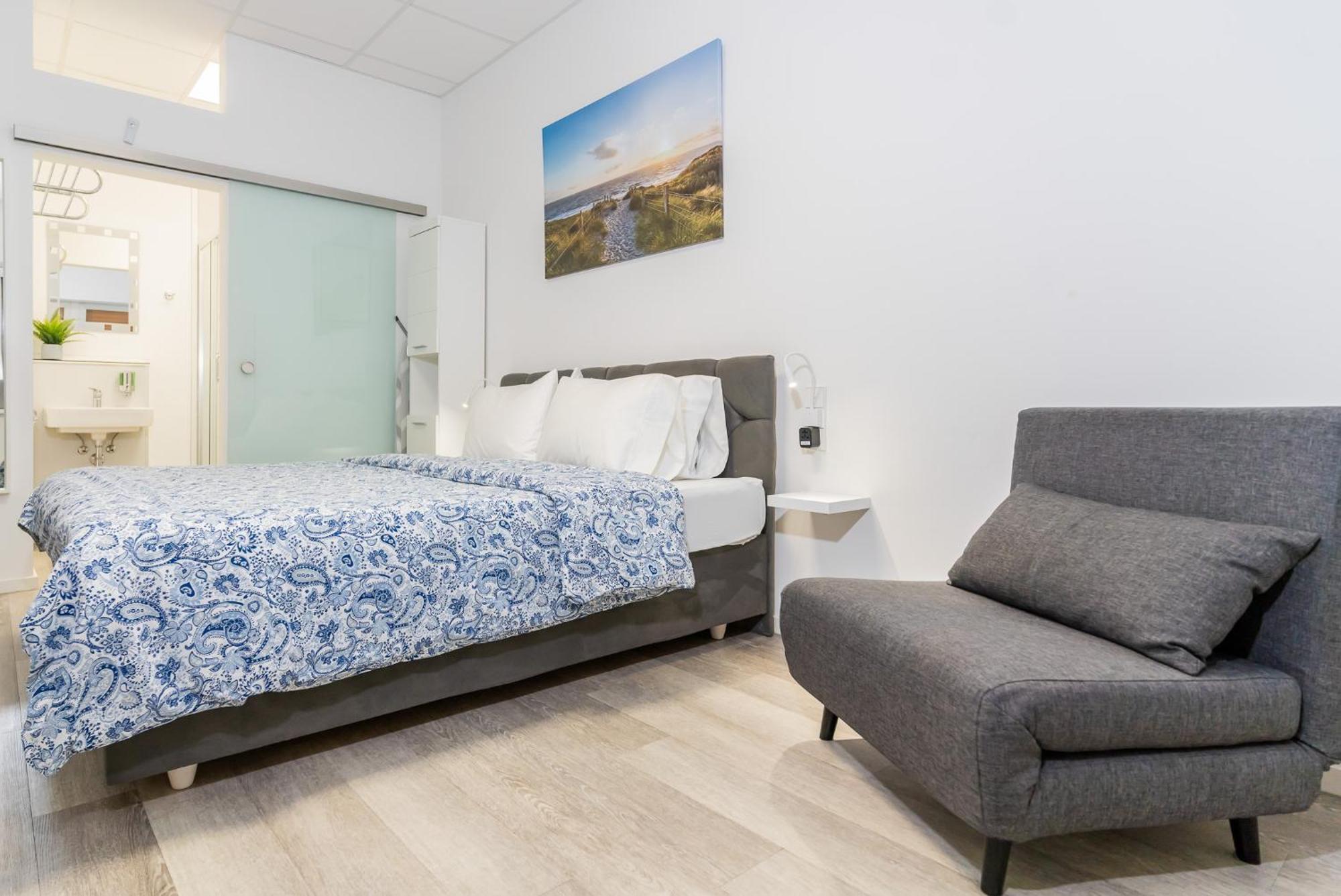 Private Room #1 With King Size, Ground Floor, Ac, Only 2Min To Rab Ramstein-Miesenbach Luaran gambar